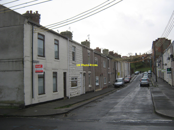 Photo 6"x4" Easington Street Easington Colliery County Durham Easington\/NZ4143 c2010