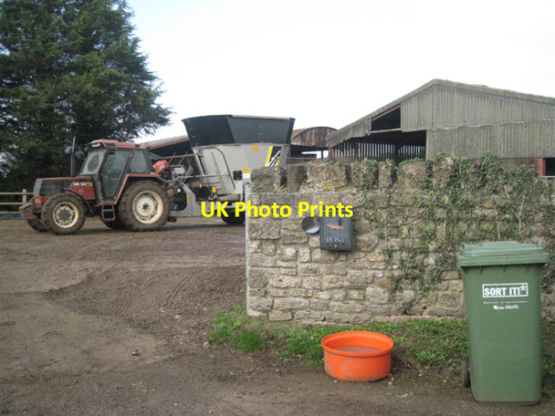 Photo 6"x4" Entrance to Lodge Farm Cowhill\/ST6091 c2010