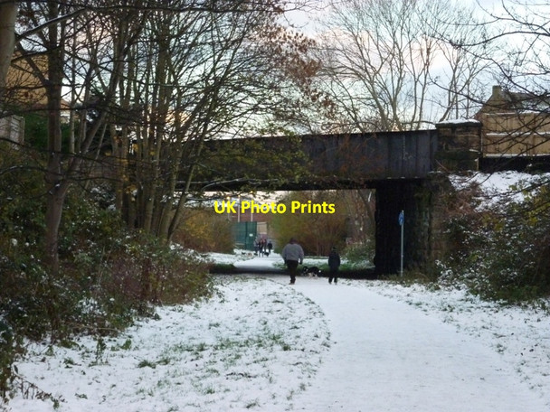 Photo 6"x4" The bridge on Hibernia Street, Scarborough Scarborough\/TA0388 c2010