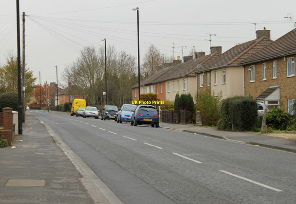 Photo 6"x4" 2010 : Approaching Broom Hill on Broomhill Road Kingswood\/ST6473 c2010