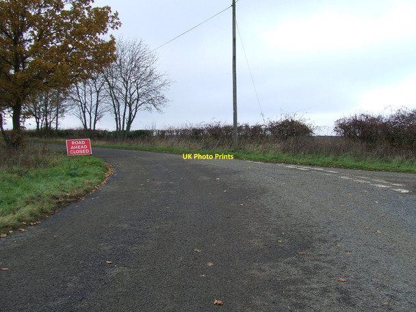 Photo 6"x4" Road Ahead Closed Washmere Green c2010