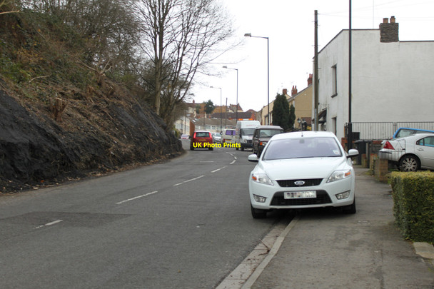 Photo 6"x4" 2010 : Troopers Hill Road going up Kingswood\/ST6473 c2010