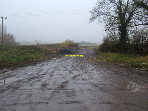 Photo 6"x4" Yard Entrance Brogborough c2010