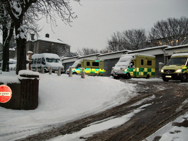 Photo 6"x4" Ambulance station in the snow Brighton\/TQ3106 c2010
