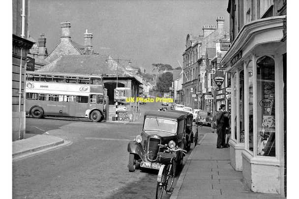 Photo 6"x4" Ilminster: westward from East Street, past Market Hall Ilminster c1960