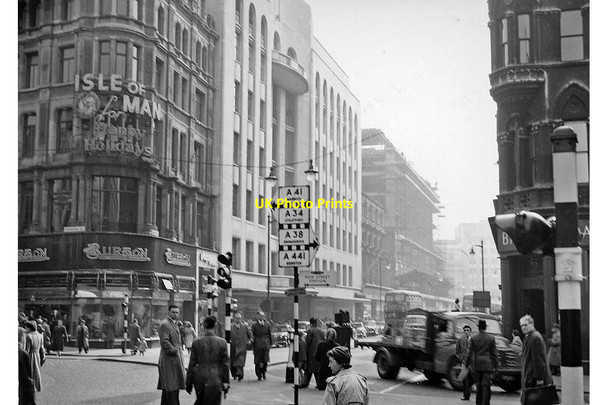 Photo 6"x4" Birmingham: city centre scene at corner of New Street and Corporation Street Birmingham c1957