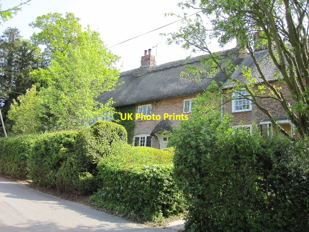 Photo 6"x4" Ibbespen House Child Okeford c2010