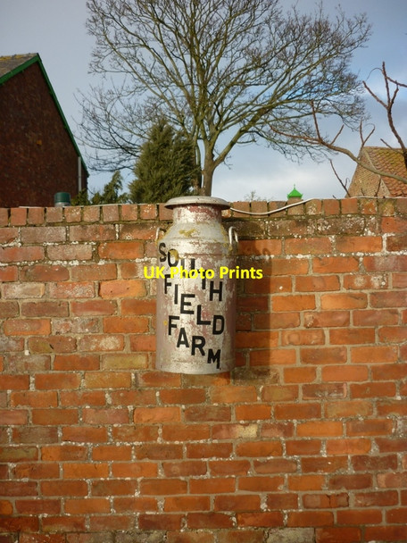 Photo 6"x4" The sign for South Field Farm, Preston East End\/TA1930 c2010