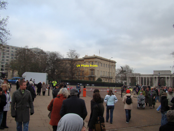 Photo 6"x4" Aspley House and the Wellington Arch Westminster c2010
