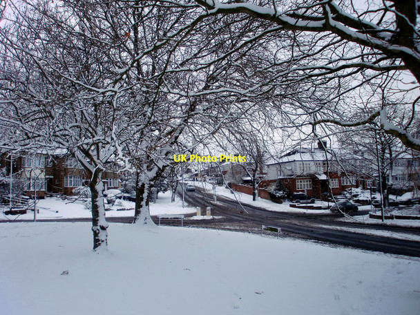 Photo 6"x4" Prince George Avenue, London N14 Southgate\/TQ3094 c2010