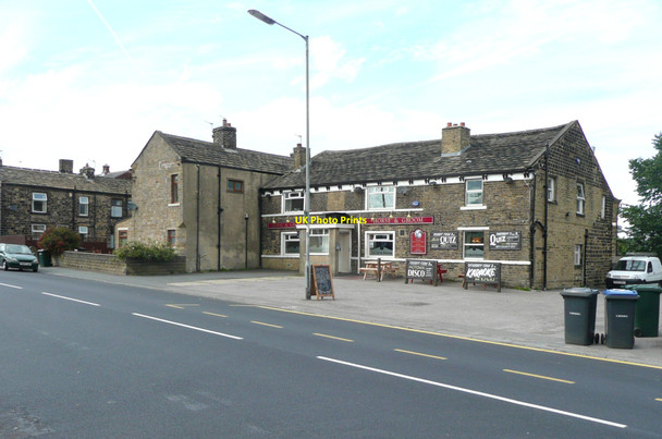 Photo 6"x4" The Horse and Groom, Beacon Road, Wibsey Bradford\/SE1632 c2010