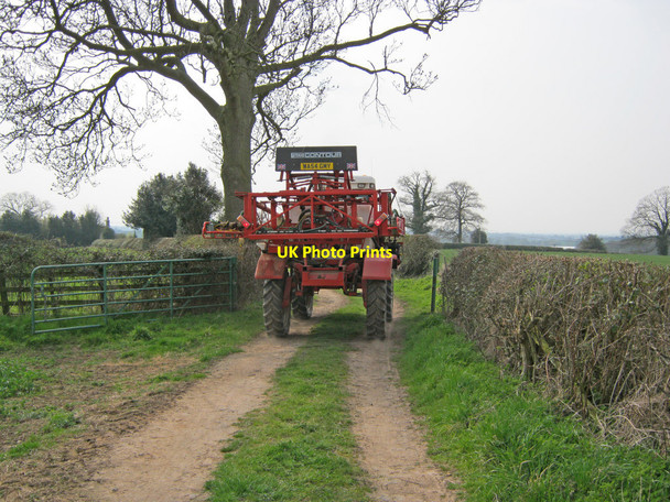 Photo 6"x4" Crop sprayer near Chilcote Chilcote c2010