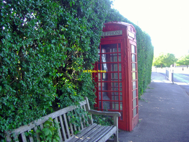 Photo 6"x4" Telephone box, Frensham Frensham c2009