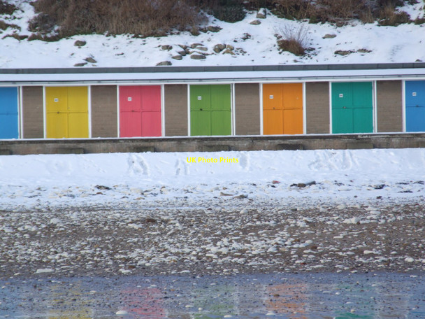 Photo 6"x4" Beach huts in the snow, Bridlington North Beach Bridlington c2010