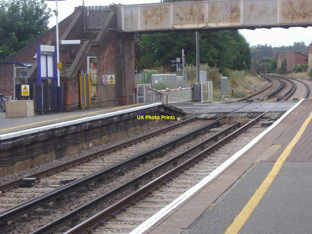 Photo 6"x4" Egham station platform Egham c2008