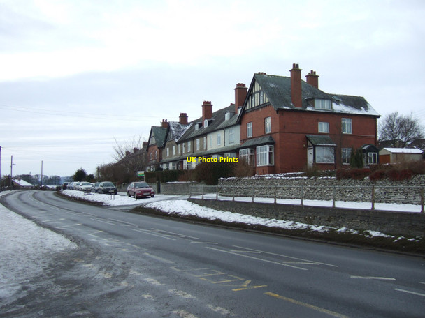 Photo 6"x4" Terrace of houses on the A6108 Leyburn Leyburn c2010