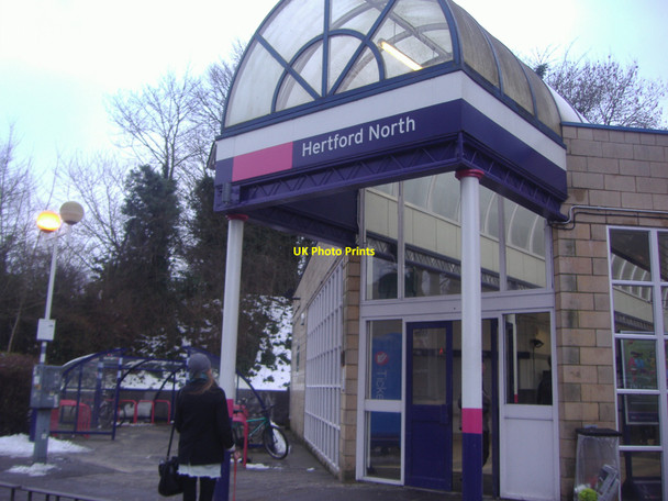 Photo 6"x4" Hertford North station entrance Hertford c2009