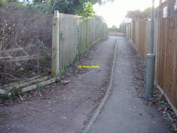 Photo 6"x4" Footpath between Brent Way and Gordon Road, Finchley Finchley c2007