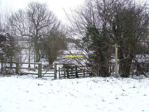 Photo 6"x4" Footpath Junction Kettlebaston c2010
