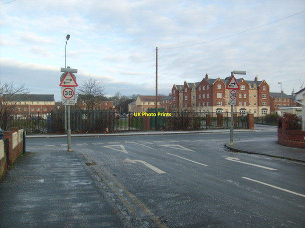 Photo 6"x4" Junction of Borough Road and Brett Street, Bridlington Bridlington c2011