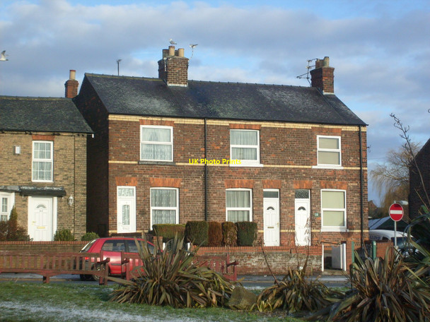 Photo 6"x4" Houses on North Back Lane, Bridlington Bridlington c2011