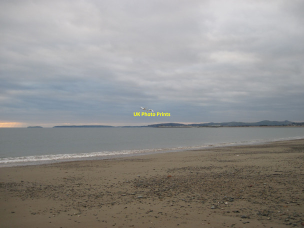 Photo 6"x4" Whooper Swans above Traeth Abererch Abererch c2011