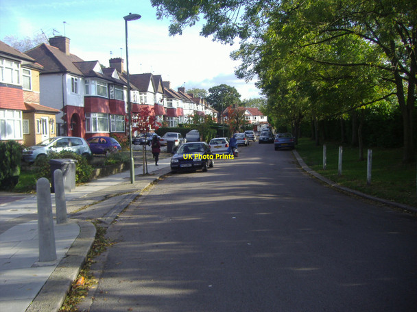 Photo 6"x4" Glendor Gardens, Edgware Edgware c2008