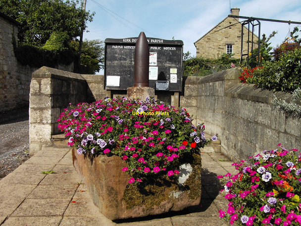 Photo 6"x4" The War Memorial at Kirk Deighton Wetherby c2010