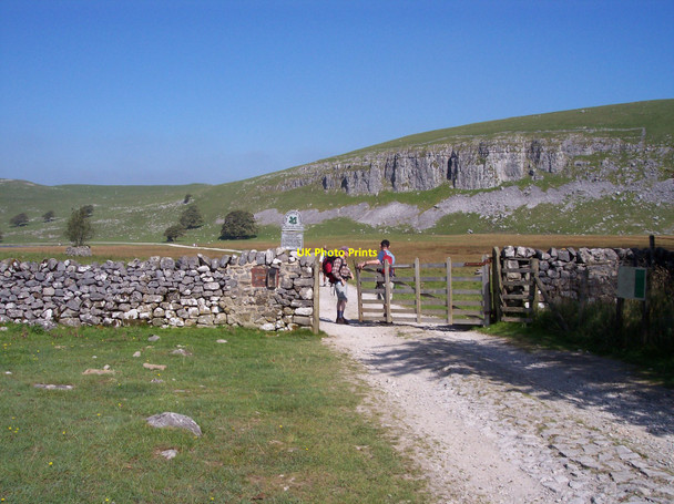 Photo 6"x4" Entrance to National Trust at Malham Tarn Water Houses\/SD8867 c2004