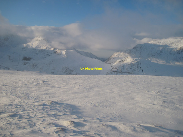 Photo 6"x4" Christmas Day 2010: Looking towards Pen-y-Pass Nant Cynnyd c2010