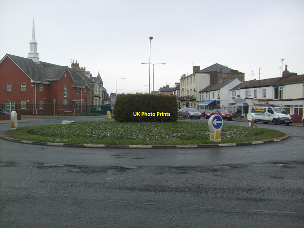 Photo 6"x4" Roundabout, Quay Road, Bridlington Bridlington c2011