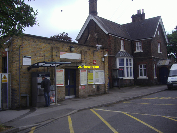 Photo 6"x4" Hounslow station Hounslow c2008