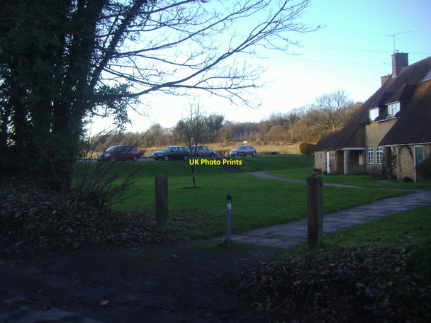 Photo 6"x4" Houses on Elstead Road, Seale Seale c2009