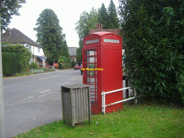 Photo 6"x4" Phone box on A25 Gomshall Gomshall c2008
