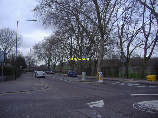 Photo 6"x4" Roundabout at Kendal Road, Cricklewood Willesden c2008