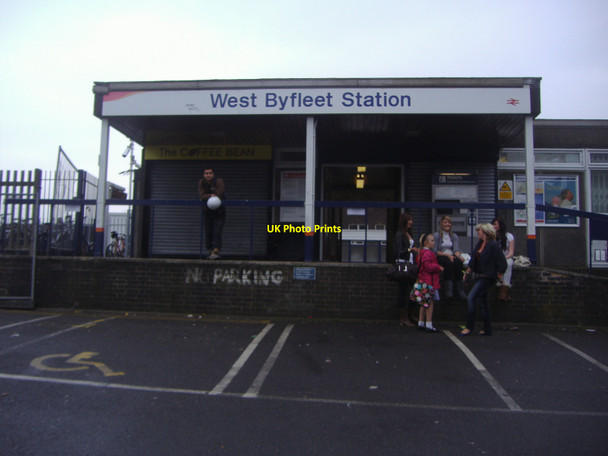 Photo 6"x4" West Byfleet station West Byfleet c2008