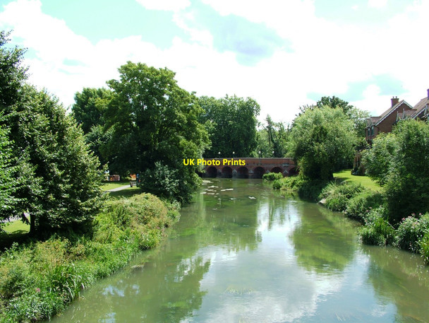 Photo 6"x4" River Mole looking towards Leatherhead Bridge Leatherhead c2007