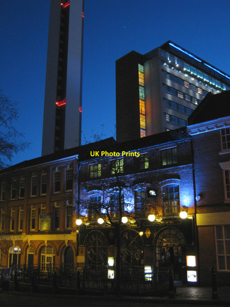 Photo 6"x4" Night life - Ludgate Hill Lee Bank c2011