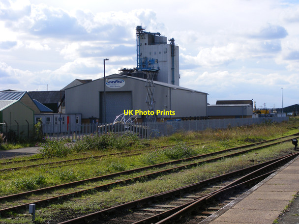 Photo 6"x4" Commercial buildings on Commercial Road Lowestoft c2010