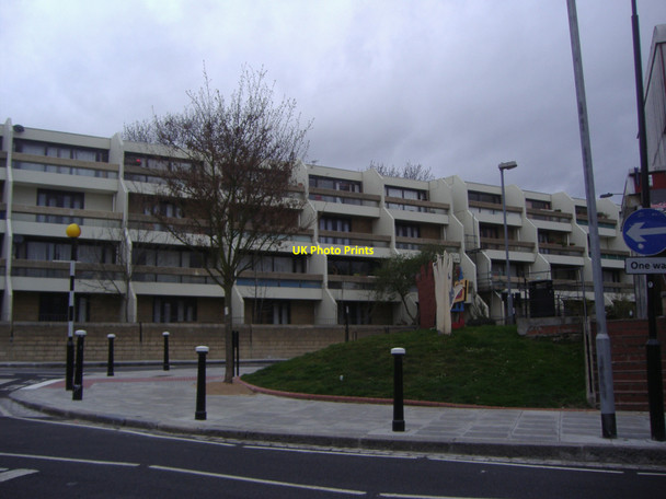 Photo 6"x4" Modern flats on Raydon Street, Upper Holloway Camden Town c2008