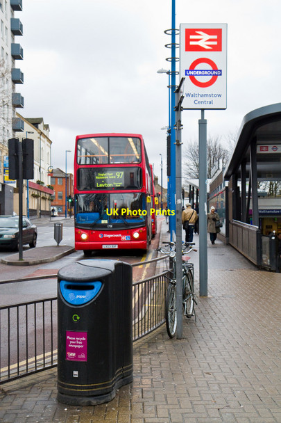 Photo 6"x4" Walthamstow Central Walthamstow c2011