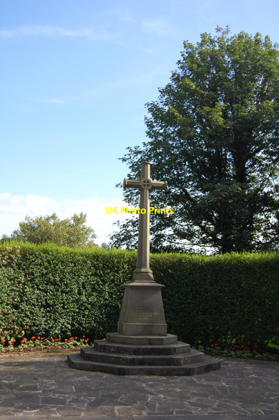 Photo 6"x4" Bredbury and Romiley : Compstall War Memorial Romiley c2009
