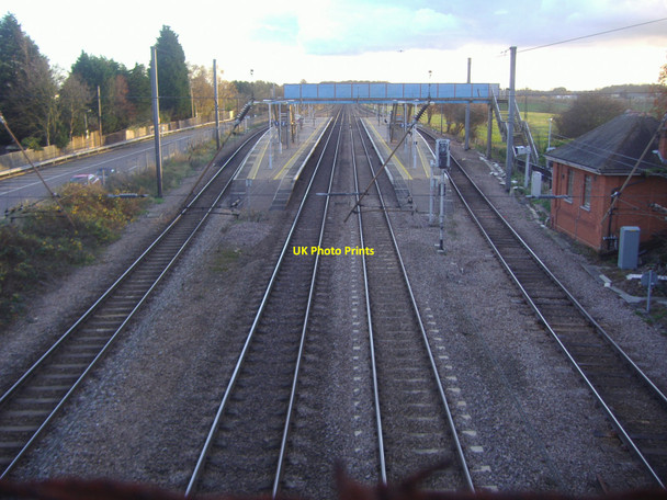Photo 6"x4" Brookmans Park station Potters Bar c2008