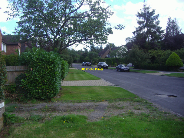Photo 6"x4" Hawkshill Way, Esher Esher c2008