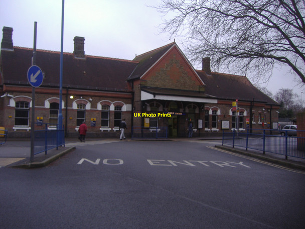 Photo 6"x4" Ruislip Tube station Ruislip c2009