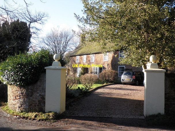 Photo 6"x4" House and gateposts, at Beggearn Huish Beggearn Huish c2011