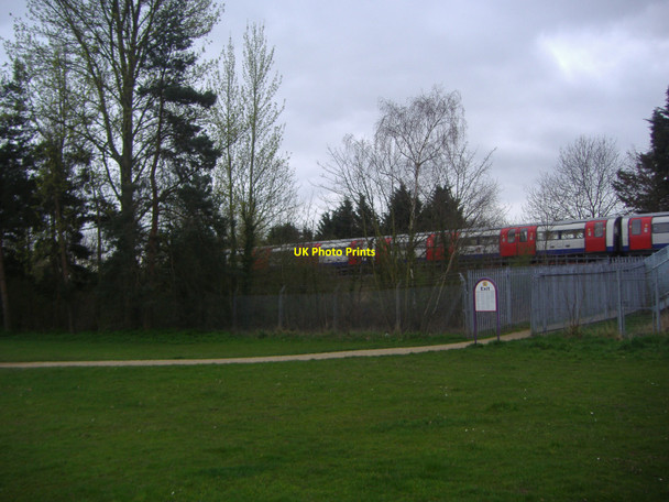 Photo 6"x4" Train going past Canons Park, Edgware Edgware c2008