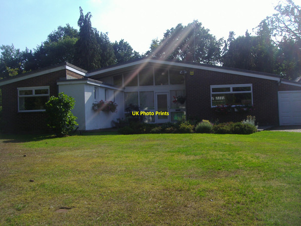 Photo 6"x4" Modern house on Norrels Drive, East Horsley East Horsley c2010