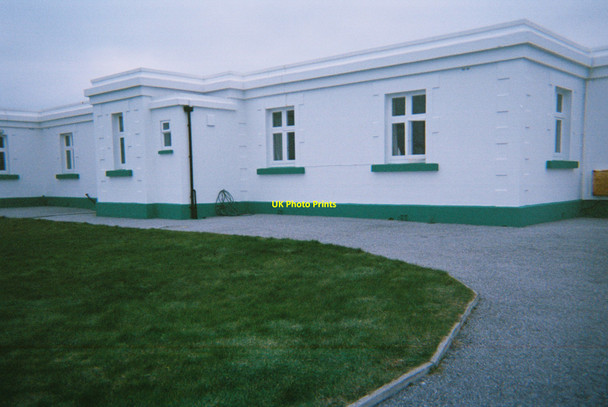 Photo 6"x4" Pendeen Lighthouse Cottages Higher Boscaswell c2011