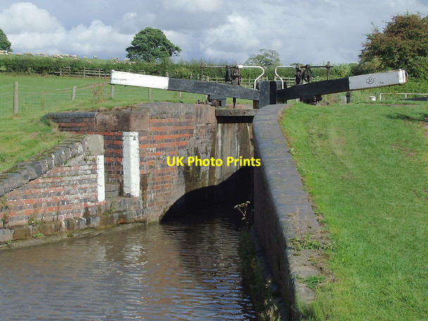 Photo 6"x4" Tardebigge  Lock No 30, Worcestershire Stoke Pound c2010